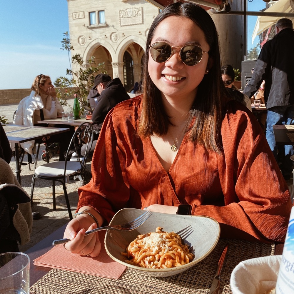 Meet your Posher, Jenny